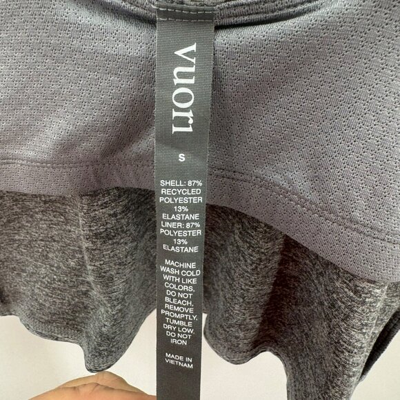 Vuori Elevation Square Neck Tank Top Grey Slim Fit Dreamknit Move Bra Size Small - Picture 8 of 8